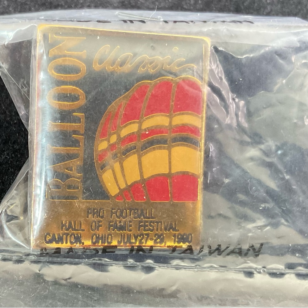 Pro Football Hall of Fame 1990 Balloon Classic Pin